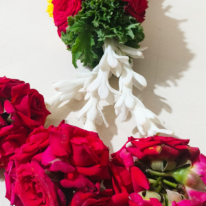 Temple Garland - Merable Rose Carnation Thomala